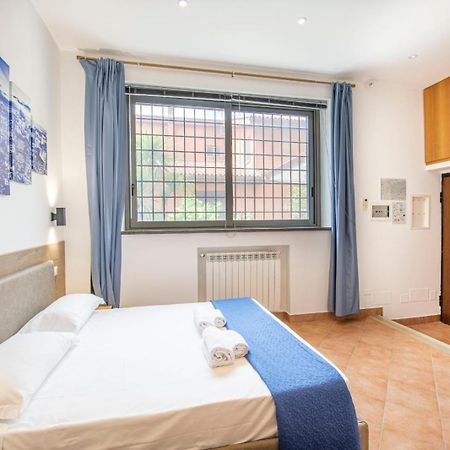 Anagnina Apartment Řím Exteriér fotografie